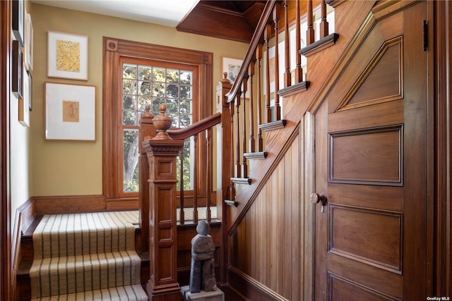 12120 New Suffolk Ave, Cutchogue, NY 11935 - view of staircase