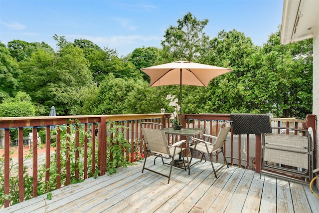 110 Pine Ave, Ossining, NY 10562 - wooden terrace with outdoor dining area