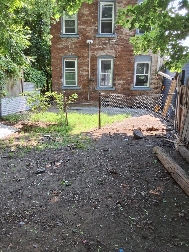 186 S William St, Newburgh, NY 12550 - photo 4