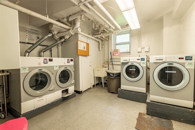 144-45 Sanford Ave Unit 6B, Flushing, NY 11355 - community laundry featuring independent washer and dryer and light floors