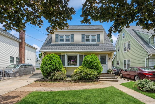 121 Campbell Ave, Williston Park, NY 11596 - photo 1