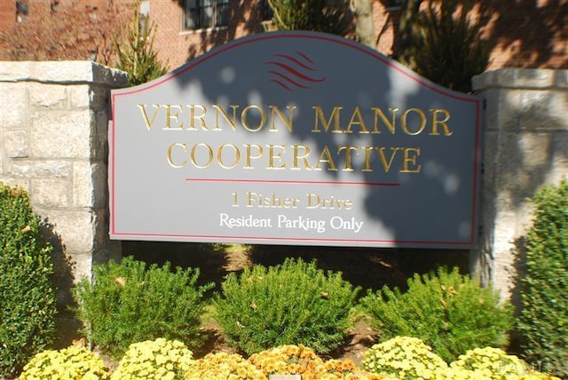1 Fisher Dr Unit 207, Mount Vernon, NY 10552 - photo 1