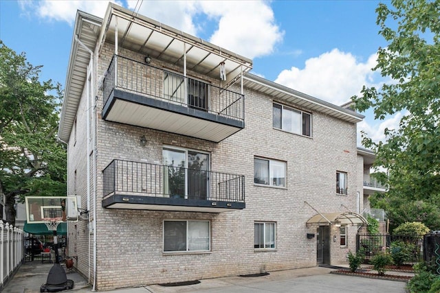 1935 Holland Ave, Bronx, NY 10462 - view of property