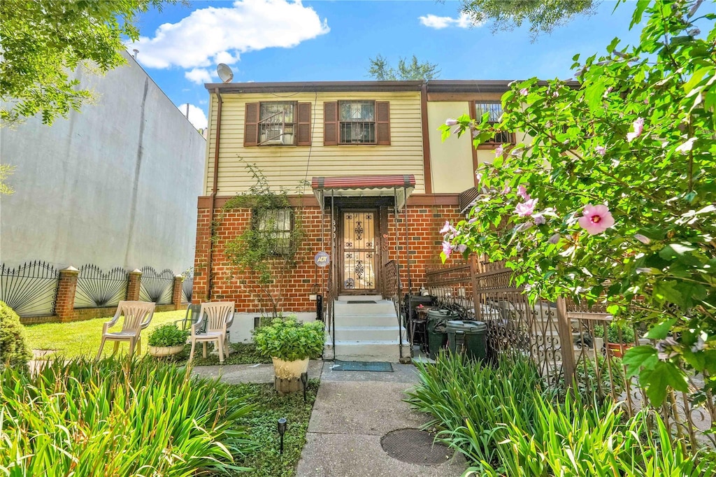 690 Saint Anns Ave, Bronx, NY 10455 - photo 1
