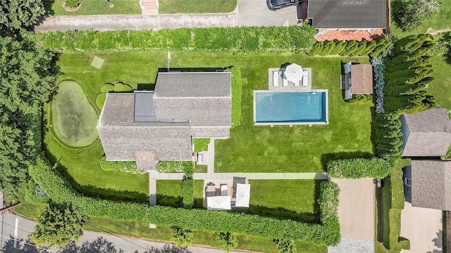 63 Armande St, Southampton, NY 11968 - aerial view