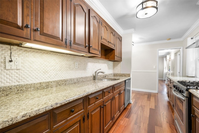 135 N Hampton Dr, White Plains, NY 10603 - photo 9