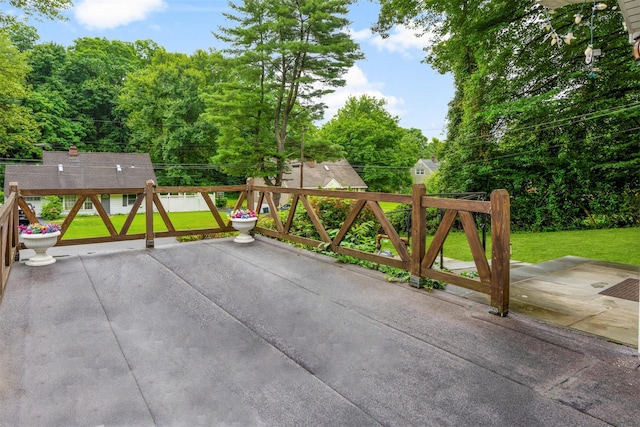 135 N Hampton Dr, White Plains, NY 10603 - photo 26