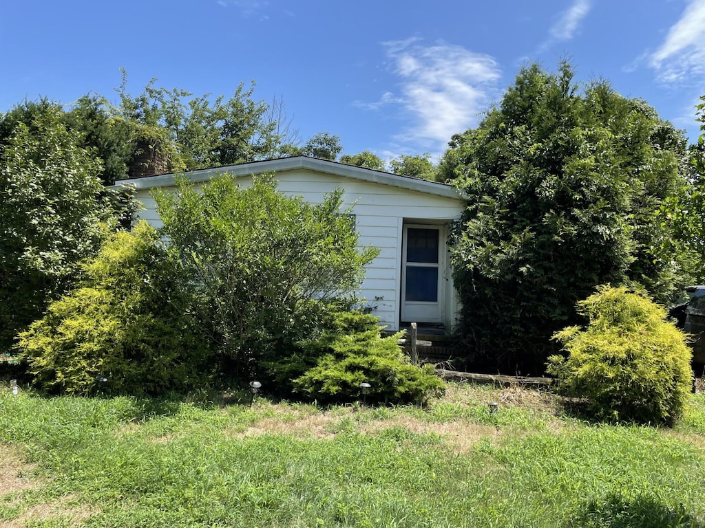 28 Apaucuck Point Rd, Westhampton, NY 11977 - photo 1