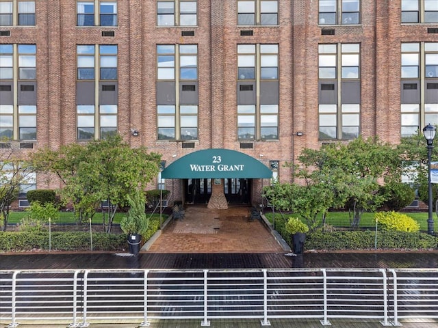 23 Water Grant St Unit 4I, Yonkers, NY 10701 - photo 2