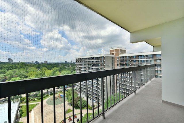 152-18 Union Tpke Unit 12T, Flushing, NY 11367 - balcony with a view of city