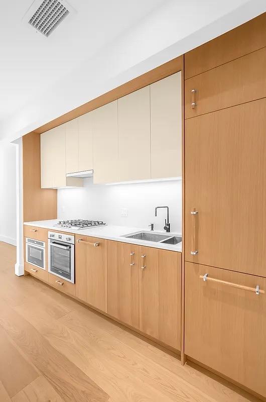 2218 Jackson Ave Unit 304, Long Island City, NY 11101 - photo 5
