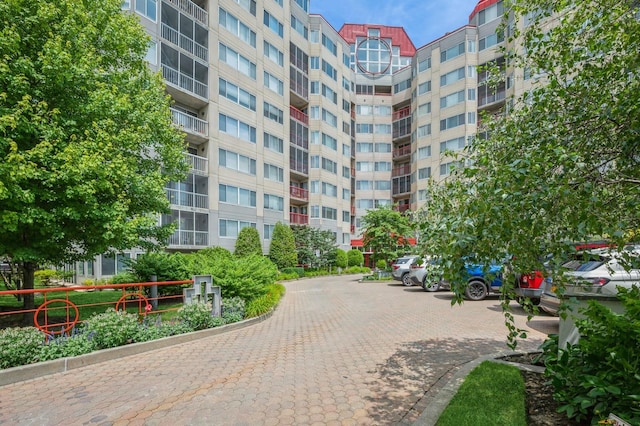 10 Stewart Pl Unit 10Ew, White Plains, NY 10603 - photo 2
