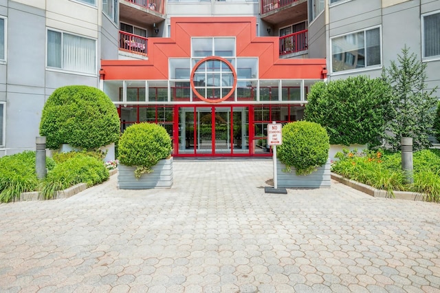 10 Stewart Pl Unit 10Ew, White Plains, NY 10603 - photo 3