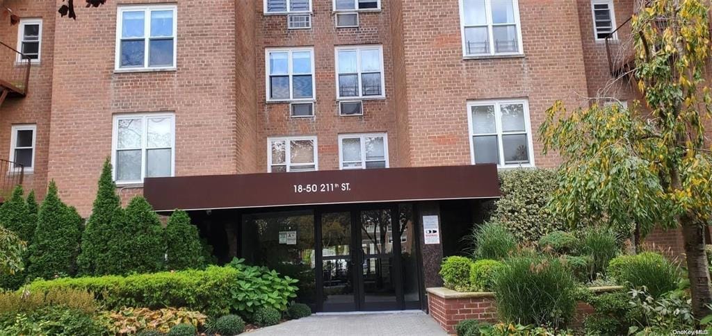 18-50 211th St Unit 3D, Bayside, NY 11360 - photo 1