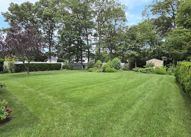 27 Donald St, Holbrook, NY 11741 - photo 2