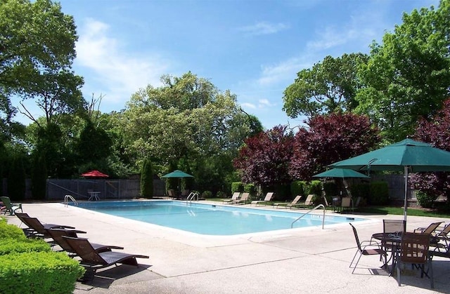 655 Middle Country Rd Unit 8D2, Coram, NY 11727 - photo 41