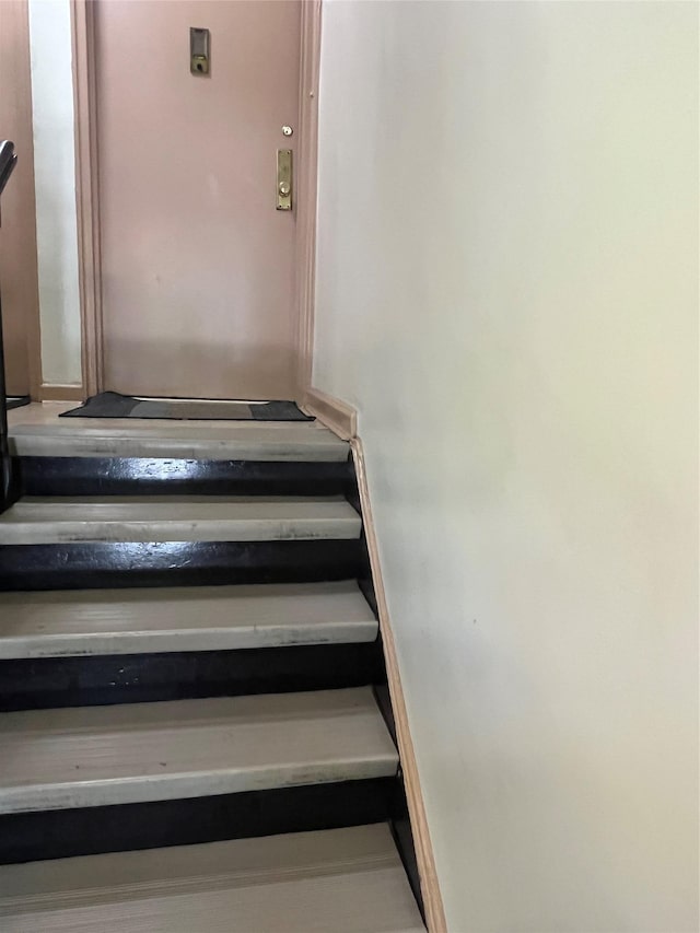 90-32 153rd Ave Unit 0029, Howard Beach, NY 11414 - view of stairs