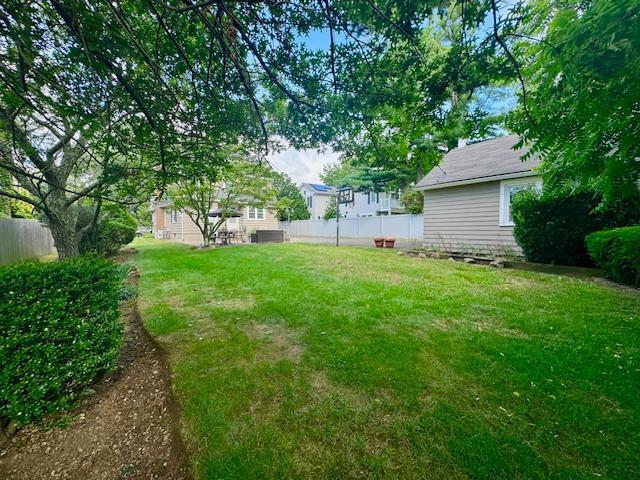 987 E Prospect St, Woodmere, NY 11598 - view of yard