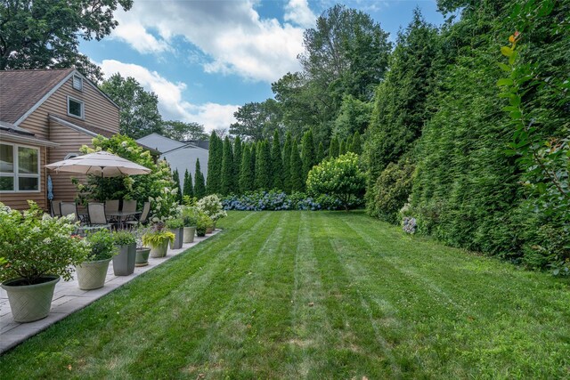 130 Wood Hollow Ln, New Rochelle, NY 10804 - photo 31