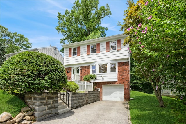 105 Sprague Rd, Scarsdale, NY 10583 - photo 2