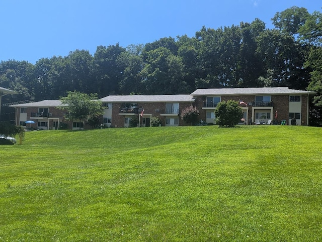 675RT6MAHOPACNY10451 Rte 6 Unit F 12, Mahopac, NY 10541 - photo 1