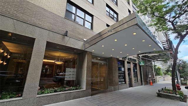 301 E 48th St Unit 14H, New York Manhattan, NY 10017 - photo 4