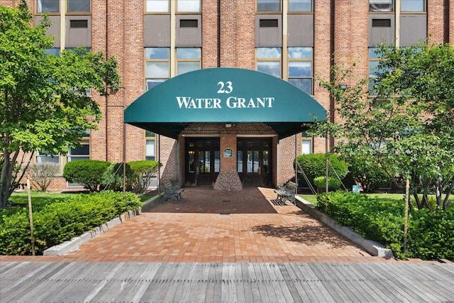 23 Water Grant St Unit 7P, Yonkers, NY 10701 - photo 1