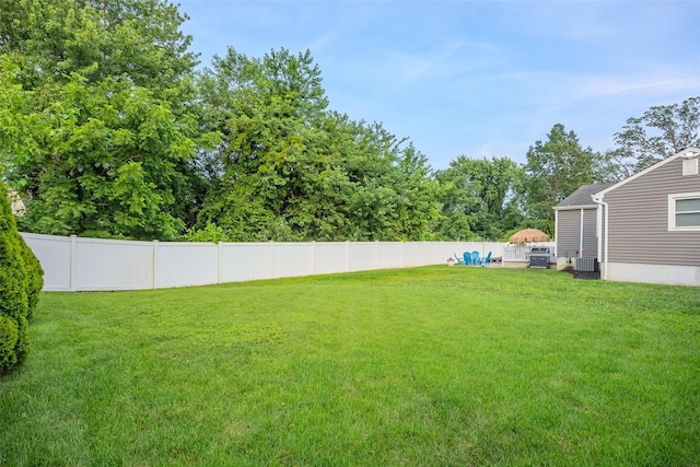 414 Pecan St, Lindenhurst, NY 11757 - view of yard