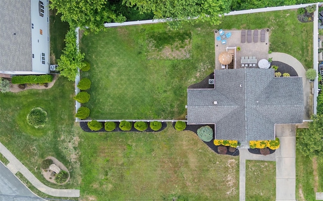 414 Pecan St, Lindenhurst, NY 11757 - bird's eye view