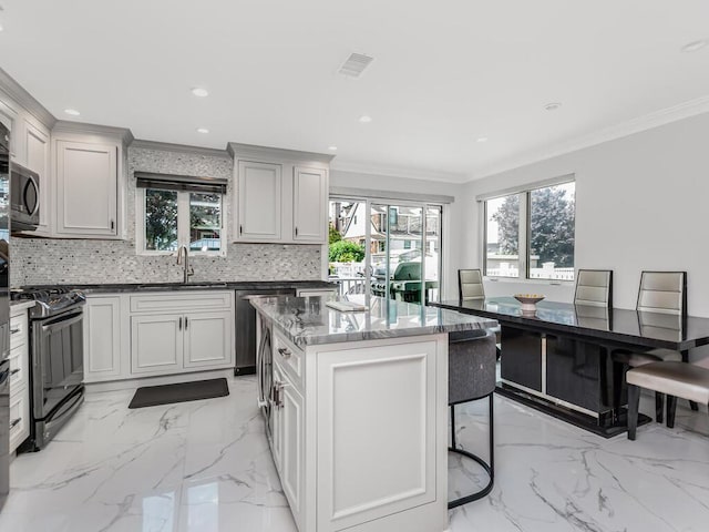 3221 Tierney Pl, Bronx, NY 10465 - photo 5