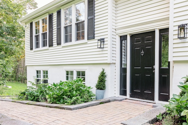 27 Maple Rd, Lake Peekskill, NY 10537 - entrance to property featuring stucco siding