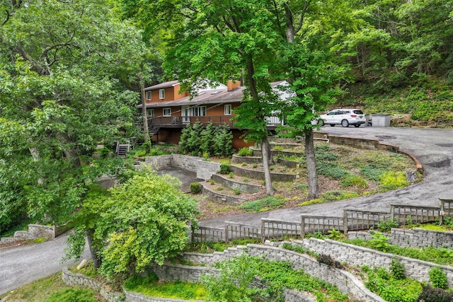 485 Harbor Rd, Cold Spring Harbor, NY 11724 - view of community featuring asphalt driveway