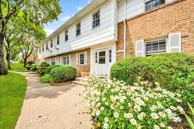 110 Parkside Dr Unit 110, Suffern, NY 10901 - photo 1