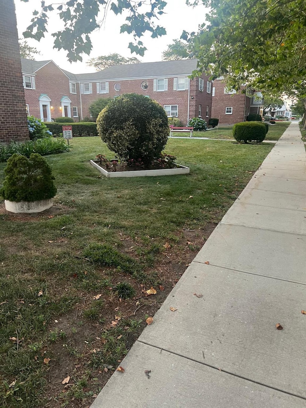 13131 234th St Fl 2Nd, Rosedale, NY 11422 - photo 2