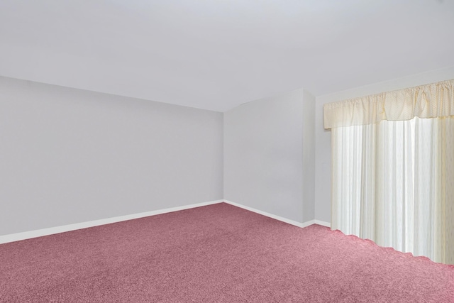 127 Keating Pl, Staten Island, NY 10314 - carpeted empty room featuring baseboards