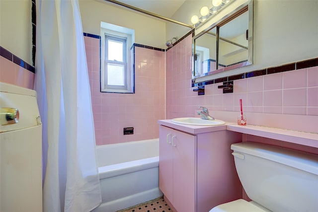 144-60 Gravett Rd Unit 4J, Kew Garden Hills, NY 11367 - bathroom with shower / bath combination with curtain, tile walls, vanity, and tasteful backsplash