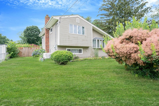 10 Laurie Rd, Brentwood, NY 11717 - photo 2