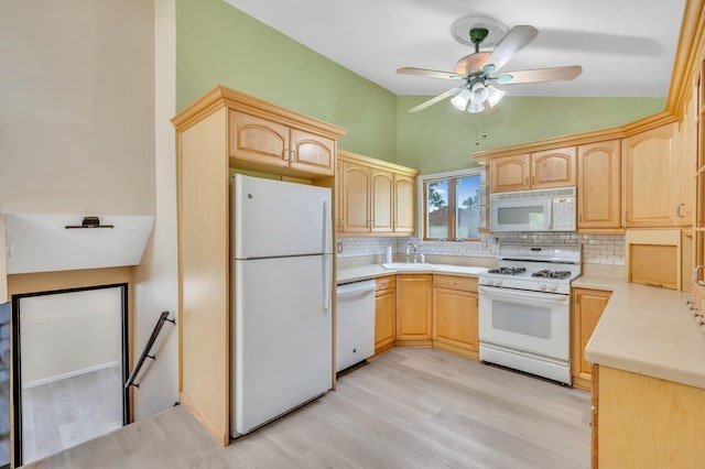 10 Laurie Rd, Brentwood, NY 11717 - photo 8