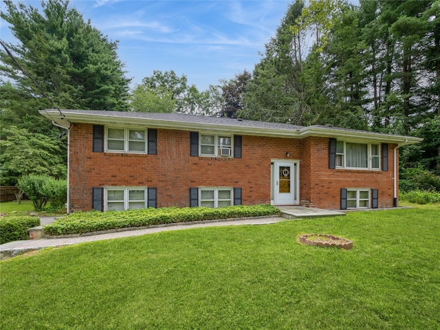 77 Lyndon Rd, Fishkill, NY 12524 - photo 1