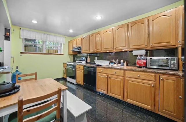 7204 Calamus Ave, Woodside, NY 11377 - photo 3