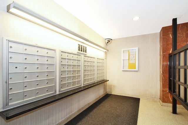 5500 Fieldston Rd Unit 5Cc, Bronx, NY 10471 - view of property's community featuring mail area