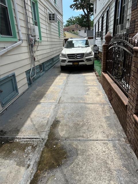 135-40 Alwick Rd, South Ozone Park, NY 11420 - photo 18