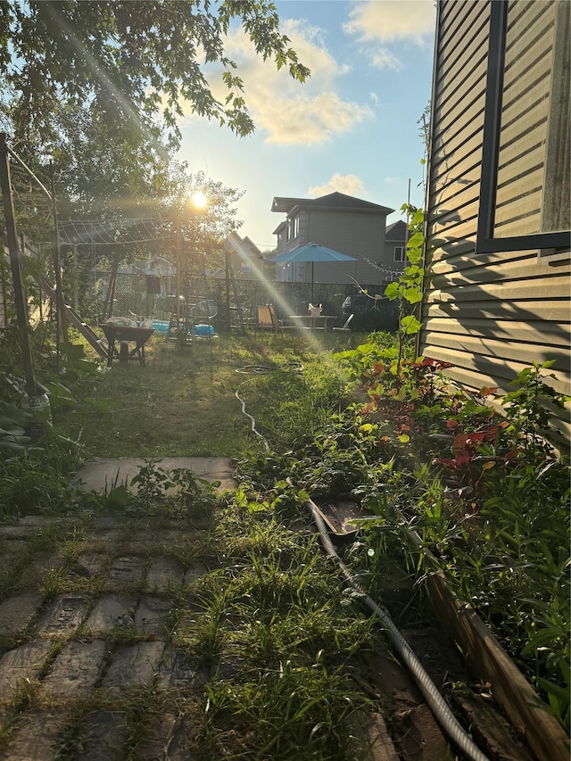 616 Port Richmond Ave, Staten Island, NY 10302 - view of yard