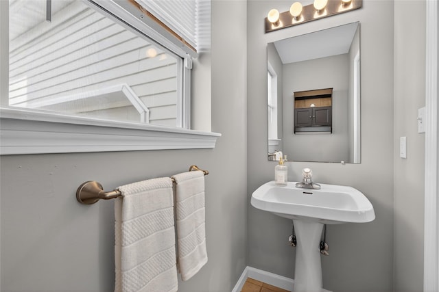 36 Bush Creek Ln, Poughquag, NY 12570 - bathroom with baseboards