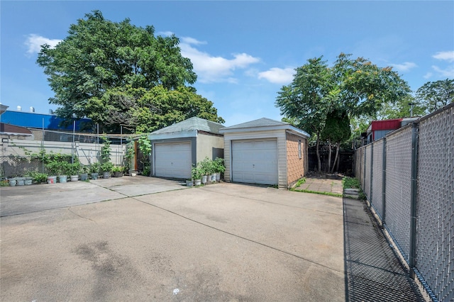9427 80th St, Ozone Park, NY 11416 - photo 36