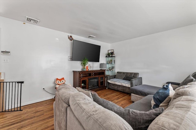 22 Hudson Pl, Hempstead, NY 11550 - photo 5