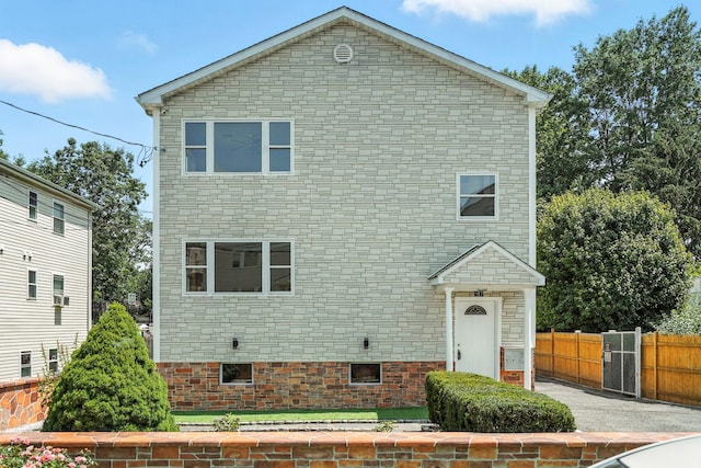 57 Ashland St, New Rochelle, NY 10801 - photo 1