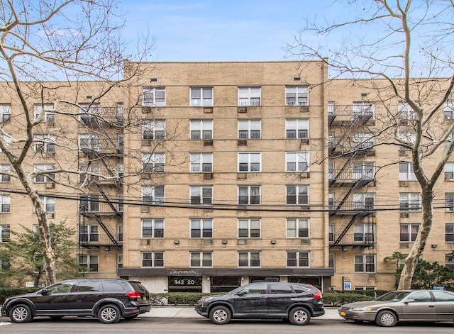 142-20 Franklin Ave Unit 3V, Flushing, NY 11355 - view of apartment building / complex
