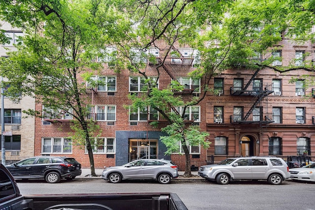 313 E 89th St Unit 2C, New York Manhattan, NY 10128 - view of apartment building / complex
