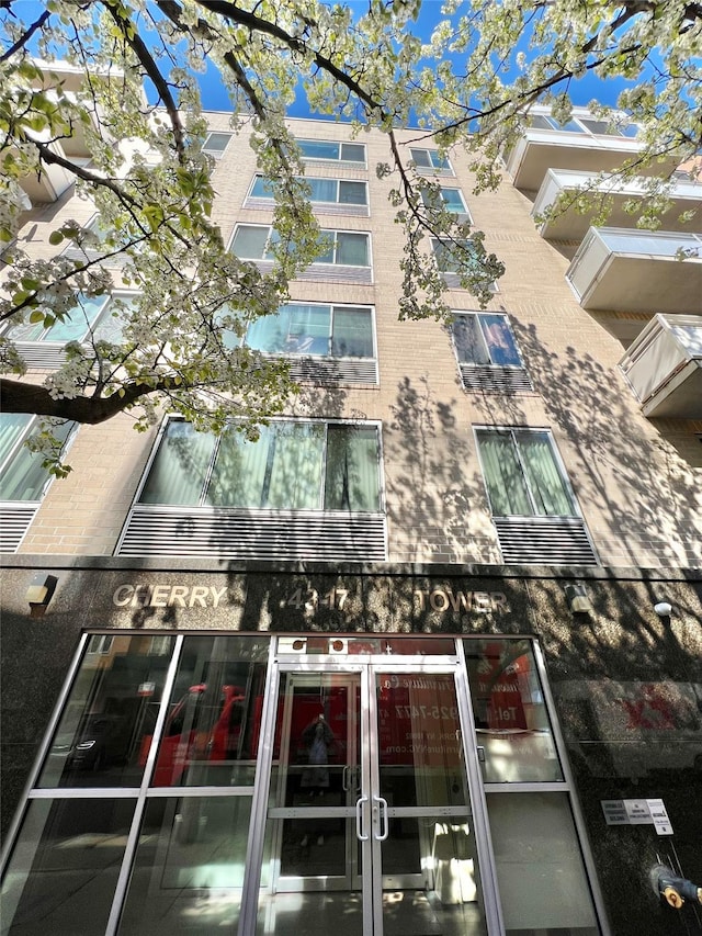 43-17 Union St Unit 6C, Flushing, NY 11355 - photo 1